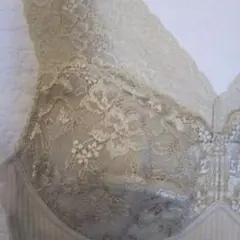 2/10前後に出品終了【Wacoal】ワコール　カップ付きキャミソール　M