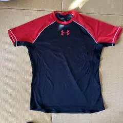アンダーアーマー　Tシャツ