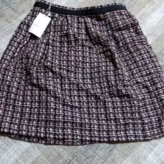 スカート　(ひざ上)