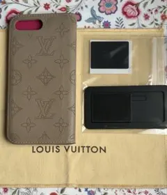 【訳あり】ルイヴィトンマヒナ スマホケース スライドパーツ付 保存袋おまけ付きのサムネイル