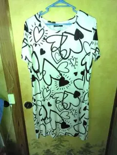 ハート柄 半袖 ひざ丈ワンピース Lサイズ