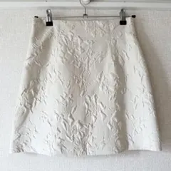 rirandture 花柄刺繍 ホワイト タイトスカートのサムネイル