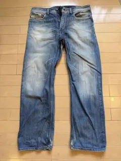 00s DIESEL SHAZOR ブーツカットデニム 縦落ち　ヒゲ　ハチノス 00s DIESEL SHAZOR ブーツカットデニム 縦落ち ヒゲ フレア - メルカリ