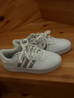 adidas スニーカー FX3489のサムネイル