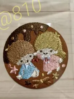 サンリオキャラクターズ　刺繍缶バッジ　ビスケット3　リトルツイスターズ　キキララ