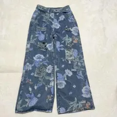 yt422 良品✨フラワープリントデニムワイドレッグパンツ S ダメージ加工のサムネイル