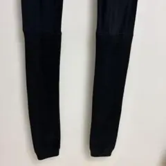 ブラック レギンス 裾リブ切り替え