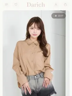 Darich バックデザインシャツ 新品　ダーリッチ　トップスのサムネイル