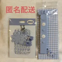 ディズニーストア　ミニーマウス　うちわグリップ＆ステッカー付きキーチェーン