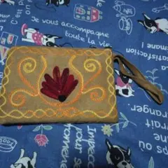 刺繍デザイン ポーチ ストラップ付き