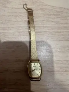 セイコーのクオーツ腕時計