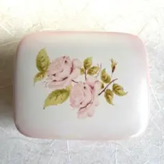 イマン imane ダイアナローズ 陶器製 小物入れ 蓋付きのサムネイル