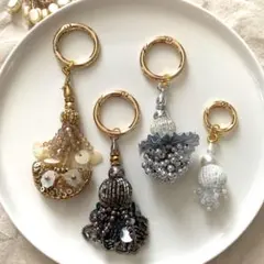 ラトカン　インドチャーム　キーチャーム　バッグチャーム　インド刺繍リボン