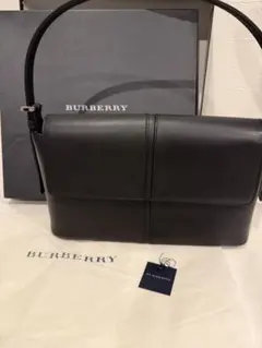 BURBERRY ブラック レザー ショルダーバッグのサムネイル