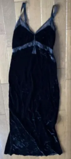 ZARAブラックベロアキャミワンピース　Mサイズ 匿名配送
