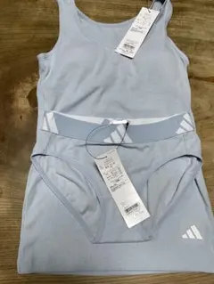 新品★adidas アディダス　タンクトップ(カップ付)➕　ショーツ　150cm