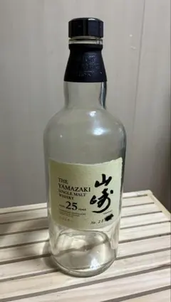 サントリー 山崎 25年 空瓶のサムネイル