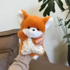 昭和平成レトロ好きにおススメ♪】3色キツネのぬいぐるみ♡ - メルカリ