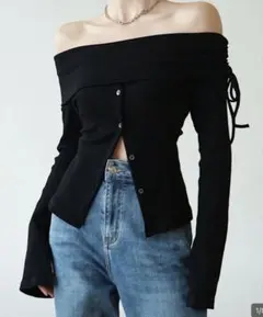 オフショルダーリブ編み長袖トップス