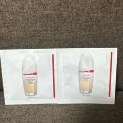 SHISEIDO エッセンス スキングロウファンデーション　130 220