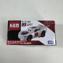 カーズ トミカ ライトニング・マックィーンデイ 2022特別仕様のサムネイル