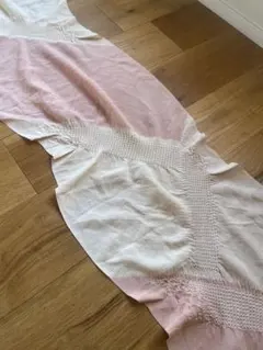 ピンクとホワイトの帯揚げ