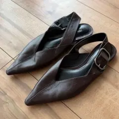 ZARAダークブラウン レザー ポインテッドトゥ ミュール