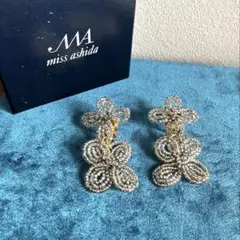 【miss ashidaで購入】フランス製　ビーズ イヤリング　シルバーのサムネイル