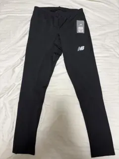 New Balance ウーブンジッパーパンツ ブラック タグ付き