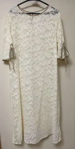 アイボリー 花柄レース 半袖 ロングワンピース