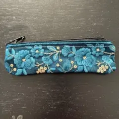 花柄刺繍 スリムポーチ