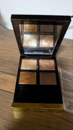 TOM FORD トムフォード　アイカラークォード 04A　サスピション