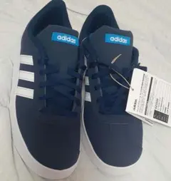 adidas スニーカー 23.5