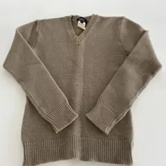 A.P.C. 100%ラムウール セーター M フランス製のサムネイル