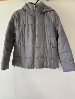 ダウンジャケット　グレー　フード付き　キッズ用　Mサイズ　UNIQLO