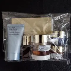 ESTEE LAUDER エスティローダ－スキンケア トライアルセット ポーチ含のサムネイル