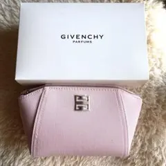 新品　GIVENCHY ポーチ ピンクのサムネイル
