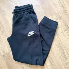 キッズ　NIKE スエットパンツ　Lサイズ