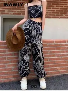 クロップド丈セットアップ　ペイズリー柄　キャミソール