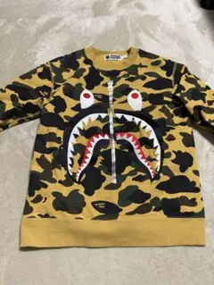 1ST CAMO SHARK CREWNECK