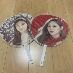 2026年最新】グループ名：TWICE うちわの人気アイテム - メルカリ