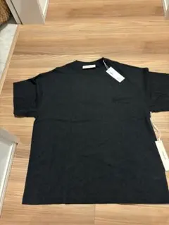 FEAR OF GOD ESSENTIALS ダークグレー Tシャツのサムネイル