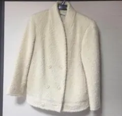 クリーム色 ダブルブレストジャケット