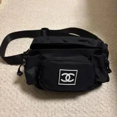 シャネル ノベルティ ボディバッグ 黒