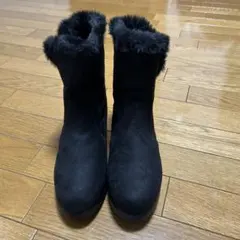 ファー付きブラックスエードショートブーツ