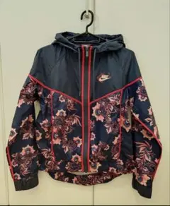 Nike ウィンドブレーカー Sサイズ