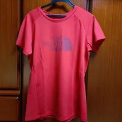 THE NORTH FACE ランニングTシャツ レッドのサムネイル