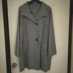 美品　今の季節にピッタリな薄手のコート　グレー系チェック ロングコート