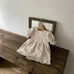 anneshirley 花柄　ベージュ系　未使用　夏服　ロンパース　半袖　M