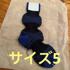 Item thumbnail for item 7c0333cb-cce1-4b15-9ae2-882e50a3d038